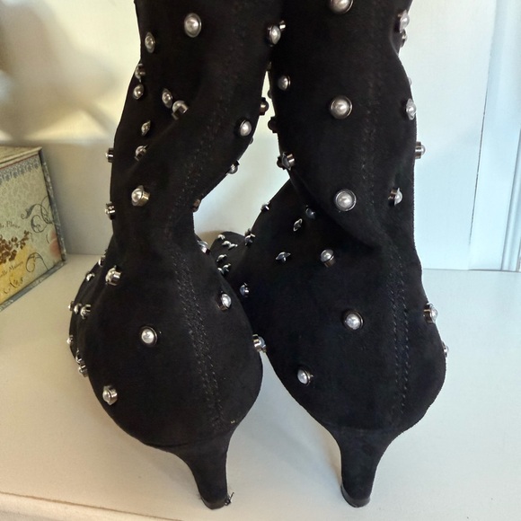 Louis et Cie- kitten Black bootie pearl studs in gold setting 10 42 leather sole - Picture 3 of 13